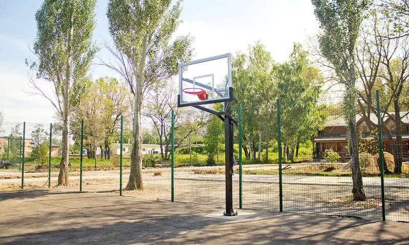 Спортивные площадки